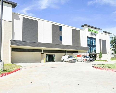 Photo 3 of Extra Space Storage - 38650 Spur 149 Road, Magnolia, TX