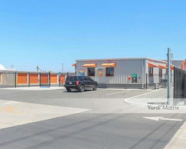 Storage Units for Rent available at 14250 County Line Road, Delano, CA 93215