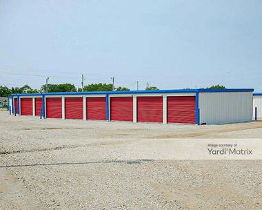 Storage Units for Rent available at 1627 South Elk Run Road, Waterloo, IA 50703