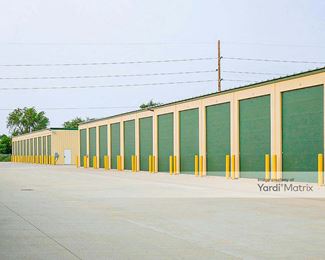 Photo 3 of Castle Storage - 2171 Diagonal Street, Waterloo, IA