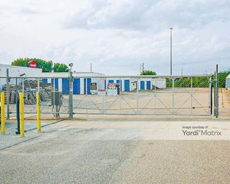 Photo 2 of Forward Storage - 2448 K Line Drive, Waterloo, IA