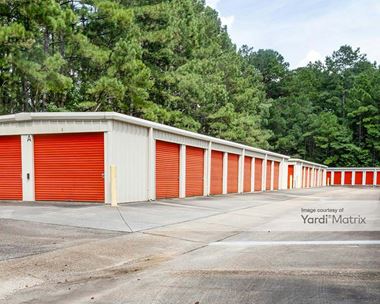 Storage Units for Rent available at 1250 Elks Lake Road, Hattiesburg, MS 39401