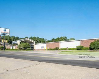 Photo 3 of Devon Self Storage - 421 Classic Drive, Hattiesburg, MS
