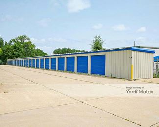 Photo 4 of Storage Rentals of America - 5719 Westminster Drive, Cedar Falls, IA