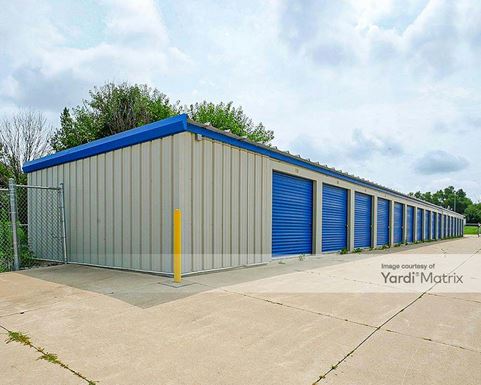 Photo 6 of Storage Rentals of America - 5719 Westminster Drive, Cedar Falls, IA