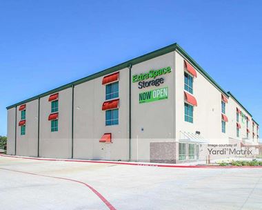 Storage Units for Rent available at 230 South General Bruce Drive, Temple, TX 76504