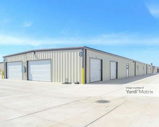 Photo 2 of US Storage Centers - 1667 East Gerard Avenue, Merced, CA