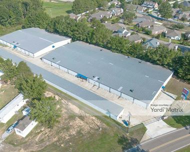 Storage Units for Rent available at 2543 Oak Grove Road, Hattiesburg, MS 39402