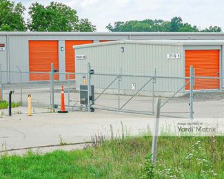 Photo 2 of Storage Fix - 1069 230th Street, Waverly, IA