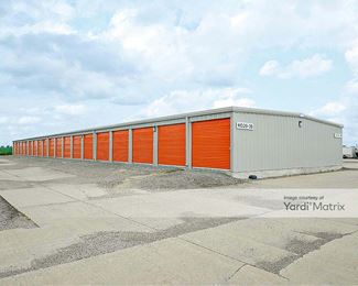 Photo 3 of Storage Fix - 1069 230th Street, Waverly, IA
