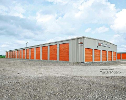 Photo 5 of Storage Fix - 1069 230th Street, Waverly, IA
