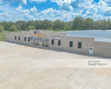 Storage Units for Rent available at 1738 Evelyn Gandy Pkwy, Hattiesburg, MS 39401