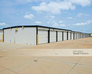Photo 3 of Cedar Crossing Storage - 3556 Marnie Avenue, Waterloo, IA