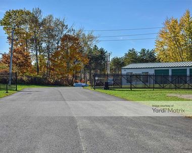 Storage Units for Rent available at 878 Center Street, Auburn, ME 04210